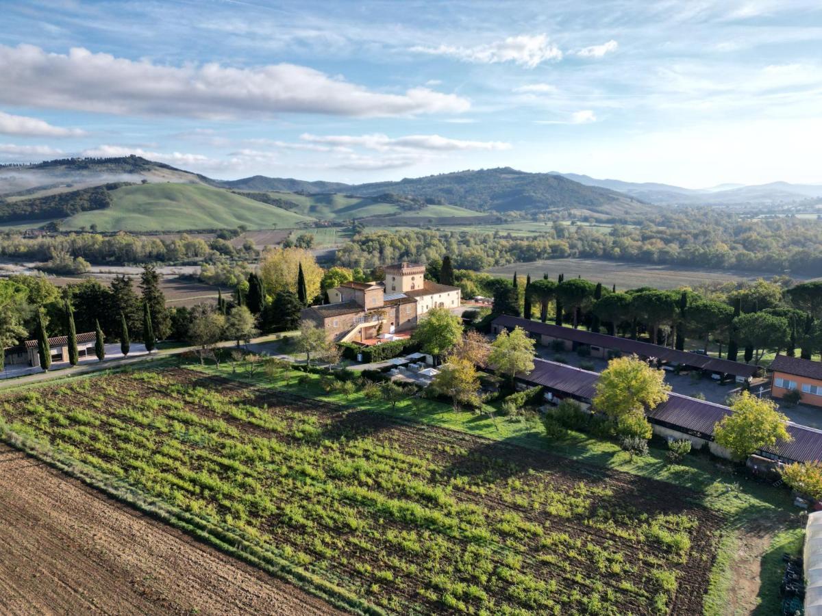 Bioagriturismo il cerreto Pomarance Exterior foto